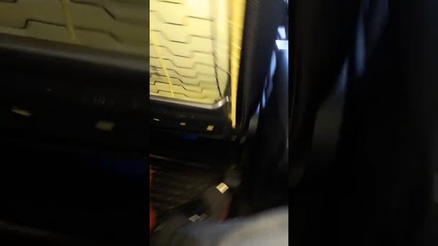 Один из минусов киа сид. Скрип сидения.Легко устранить!!!