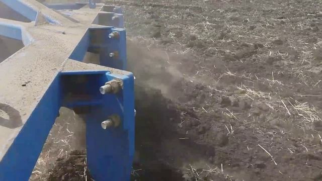 Испытываем плуг ПСКу-6 без отвалов,доварили долота и добавили грузы # NewHolland T6090