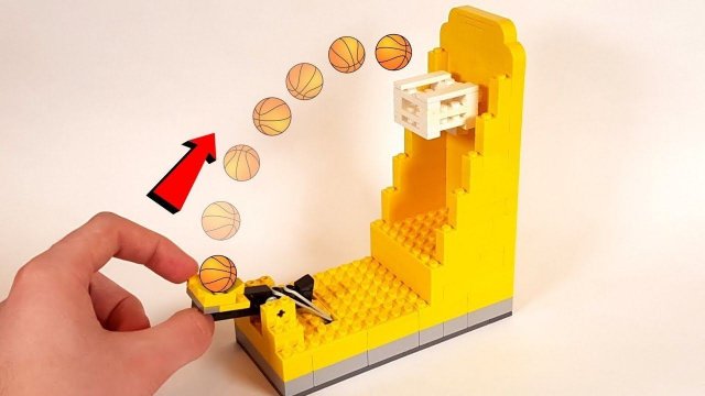 Как сделать Баскетбол МАШИНУ из ЛЕГО !