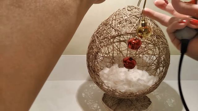 Новогодний сказочный шар своими руками из ниток