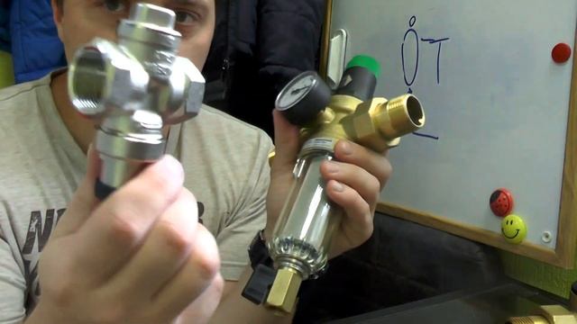 Чистка самопромывного фильтра, откуда грязь в воде Honeywell с обратной промывкой