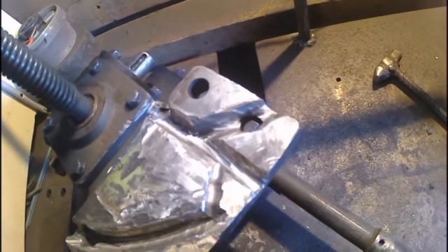 Сварка чугуна. Ремонт чугунной детали деревообрабатывающего станка.