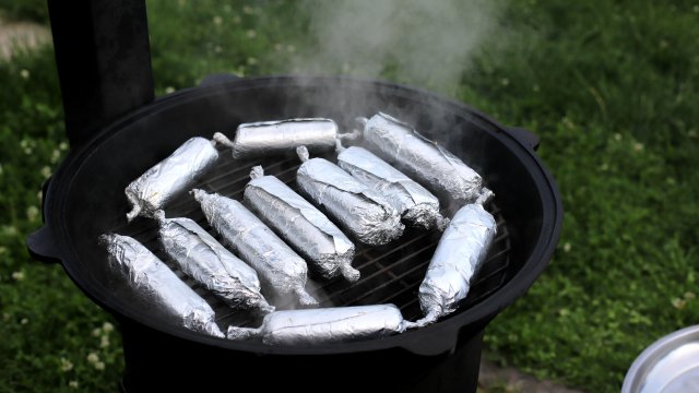 Куриный деликатес на пару в казане. Про колбасу можно забыть.