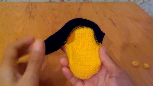 Пинетки-макасины для мальчика спицами завершение.