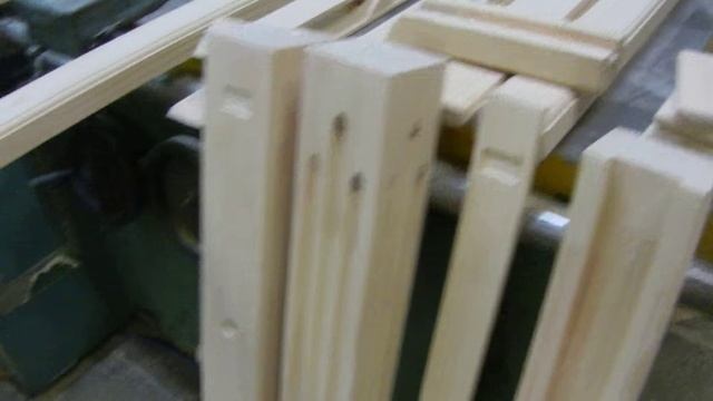 Крепление элементов лестницы и сращивание перил по длине