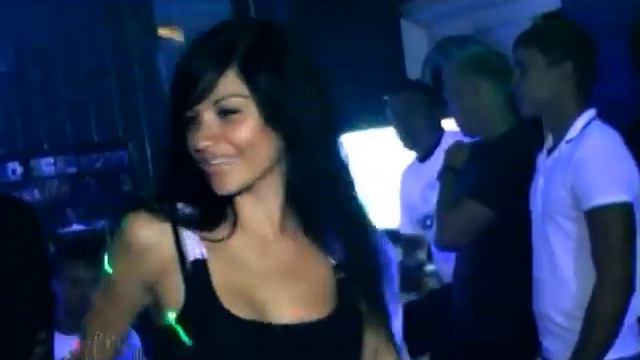 гр."Краски"-Любовь обманчива.