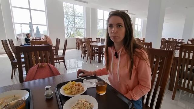 ЕДЕМ В АБХАЗИЮ/ Переход границы в ПСОУ/ Заселяемся в отель Гранд Отель Россия/АБХАЗИЯ 2023