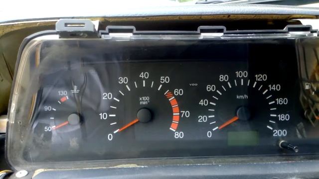 Светодиодные лампочки с цоколем W1.2W в приборную панель, сравнение с обычной лампой