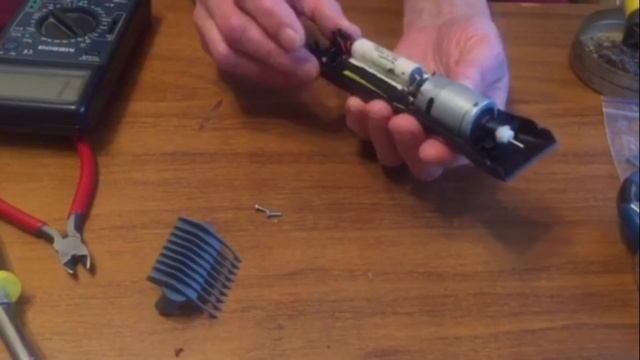 Ремонт машинки для стрижки CHROMSTYLE MOSER