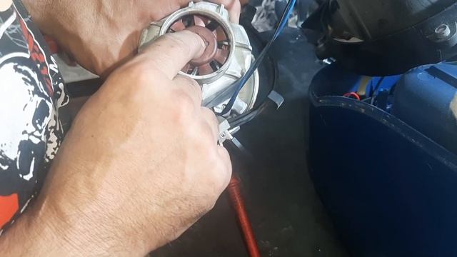 Пылесос THOMAS работает рывками - ремонта не будет.