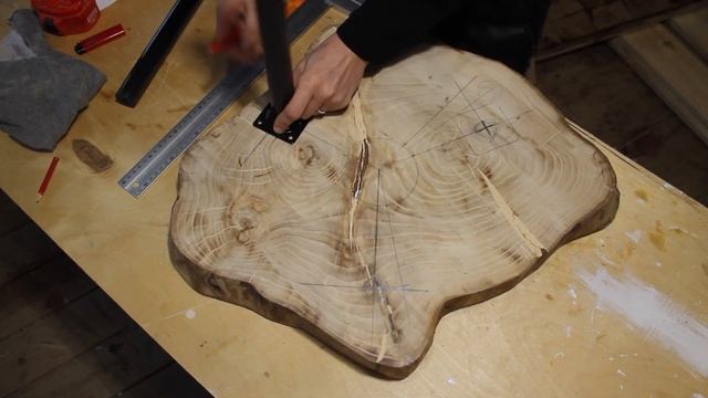 Столик из спила дуба