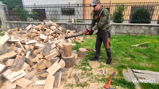 Сокира-колун Husqvarnaта S 1600 Сокира-колун Fiskars X21 L