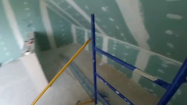 Бумажная армирующая лента для гипсокартона.  Как правильно клеить. Где ее применять.