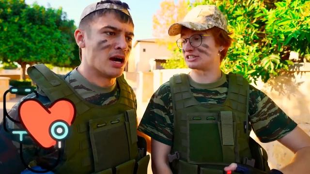 НА НАС НАПАЛ СИРЕНОГОЛОВЫЙ !