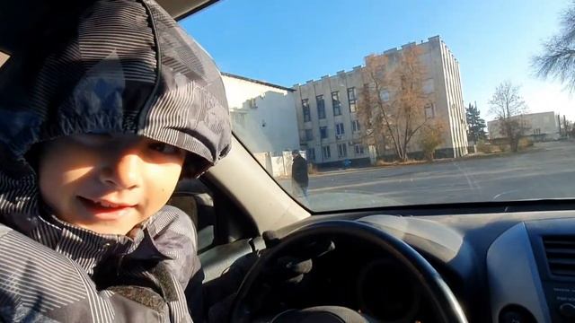 Как научить ребёнка водить авто