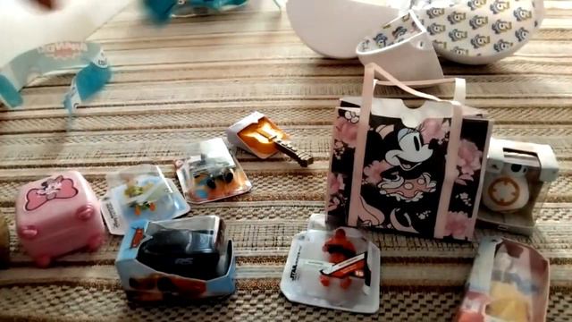 Распаковка Mini Brands Disney