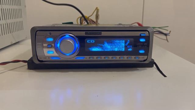 Testing Pioneer DEH-P70BT after restoration.