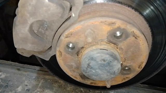 Биение, вибрация в руль при отбалансированых колёсах? Есть решение