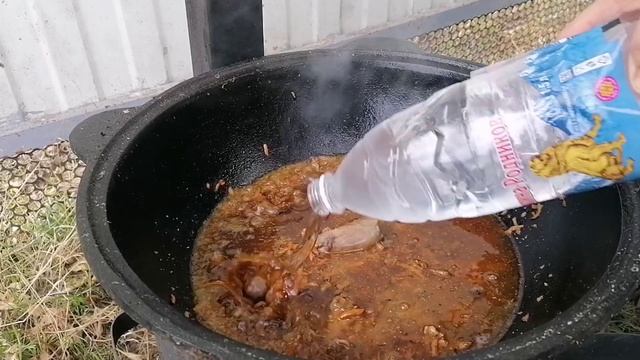 Плов из утки в казане на костре. Безумно вкусно!