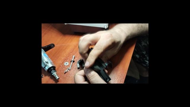 Станок для заточки резцов для сёдельных станков от Kazarin Machines.