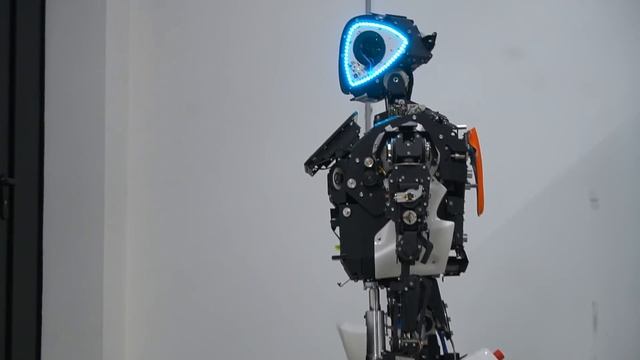 Купили робота на аукционе, но что-то пошло не по плану!