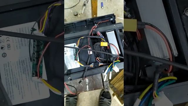 КУГО М5 ПРО как я установил поворотники и доработал заднее крыло для шосейной покрышки .