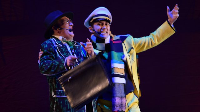 ПРИ ЧЕМ ЗДЕСЬ СТУЛЬЯ?