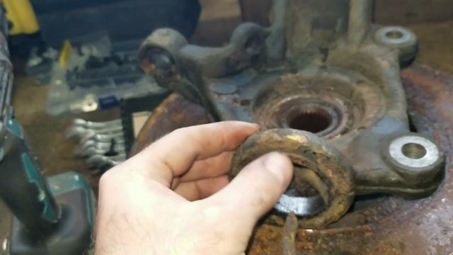 Замена шаровой опоры форд транзит