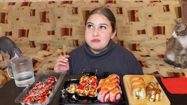 🍣МУКБАНГ/РОЛЛЫ/О РАБОТЕ/ИСТОРИЯ С КЛИЕНТАМ👥