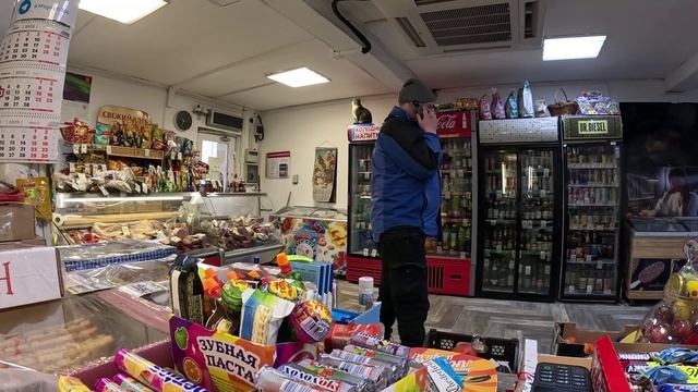 Все хотят усыновить малышей, Толстые намёки,Нету друзей в жизни,Пасынок кидала,Поставщик петрушит