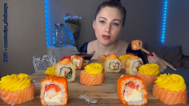 🍿 🍱 ОГРОМНЫЕ ВКУСНЫЕ РОЛЛЫ 🍱 || МУКБАНГ || ПРОСТИЛА БЫ ИЗМЕНУ? 🤔