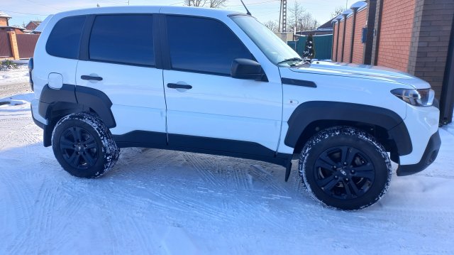 LADA NIVA TRAVEL КОМПЛЕКТАЦИЯ [BLACK]