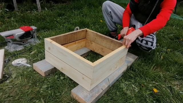 кашпо своими руками из остатков досок