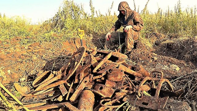 Не поверил, что нашёл некопанные места. Коп металлолома, увозим металл и возвращаемся обратно.