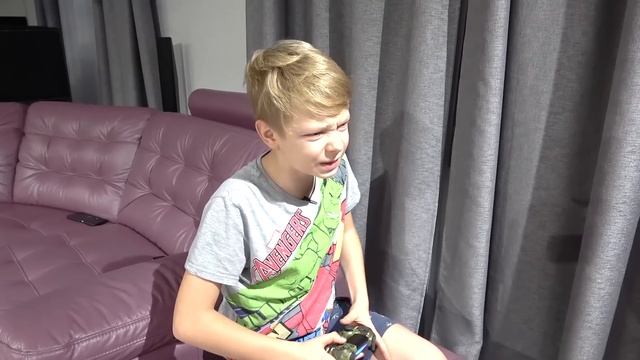 БРАТЬЯ УХАЖИВАЮТ ЗА СОФИЕЙ. СОФУНЬЯ ШАЛУНЬЯ