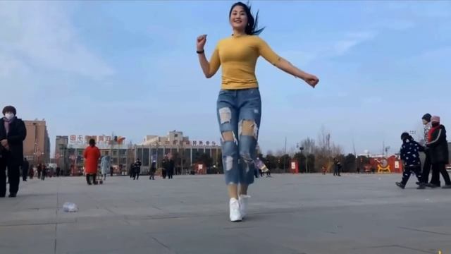 Цин Цин прекрасная танцовщица!!