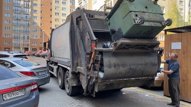 21-04-2025 #мусоровоз #trashtruck #техника #мусор #контейнер #trash #truck