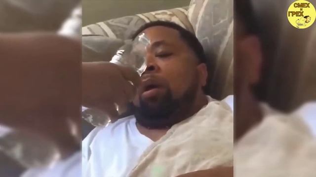 приколы/прикол испуг людей/испуг безумный клоун/лучшие и смешные приколы/пранки над людьми