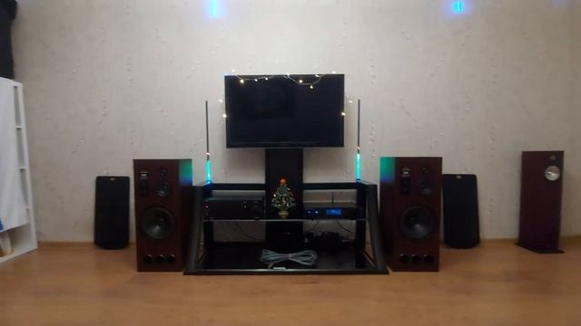 HI-FI STUDIO MONITOR Radiotehnika SM-300 Чистейший звук от НОВОЙ акусти?
