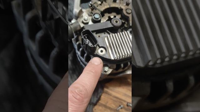 Замена реле регулятор генератора Geely ck/Otaka, MK, Croos ...