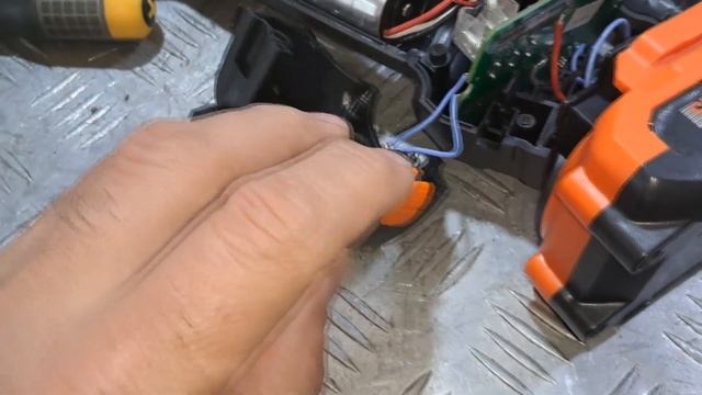 Секатор аккумуляторный Stromo ACP20 утонул - ремонт.