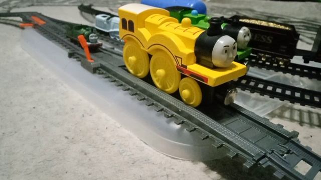 Томас и его друзья S1E10 Молли едет на ужин