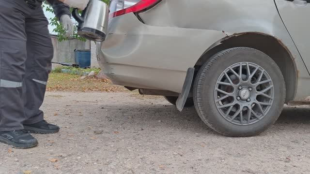 Как восстановить задний бампер после удара с помощью нагрева