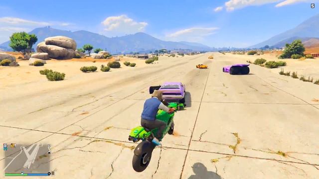 Я НАШЁЛ НОВЫЙ БЭТМОБИЛЬ ИЗ БУДУЩЕГО СПРЯТАННЫЙ В КУСТАХ!- ПРЯЧЬ ИЩИ В GTA 5 ONLINE