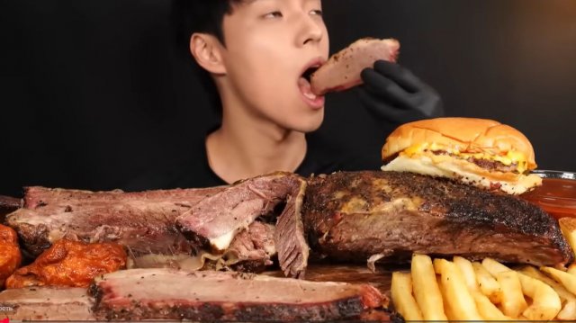 🔥🍲 Мукбанг и Mukbang : МЯСНОЙ ФЕСТИВАЛЬ! 🍖 Ребра BBQ, грудинка, чизбургер, картошка фри, курица