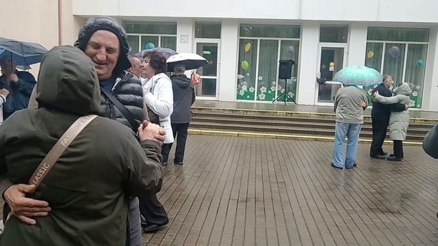 За окошком вишня......17.05.25 Гомель парк Луначарского 🥰💫