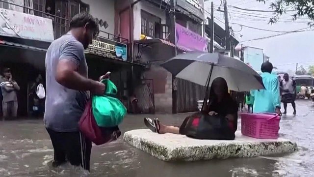 Сотни погибших и еще больше пропавших без вести по всей Юго-Восточной Азии после удара стихии.
