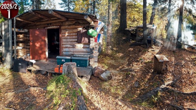 Уезжаем жить в тайгу, в уютную избу за 1000 км от цивилизации. Дорога по воде. сезон 2025, 1 серия.