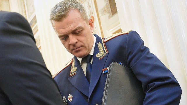 Клаус возвращается в Петербург