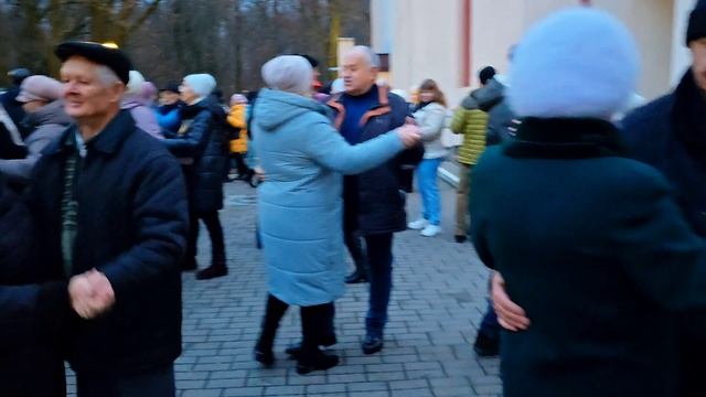 30.11.25г... "Живи, пока Живётся"...